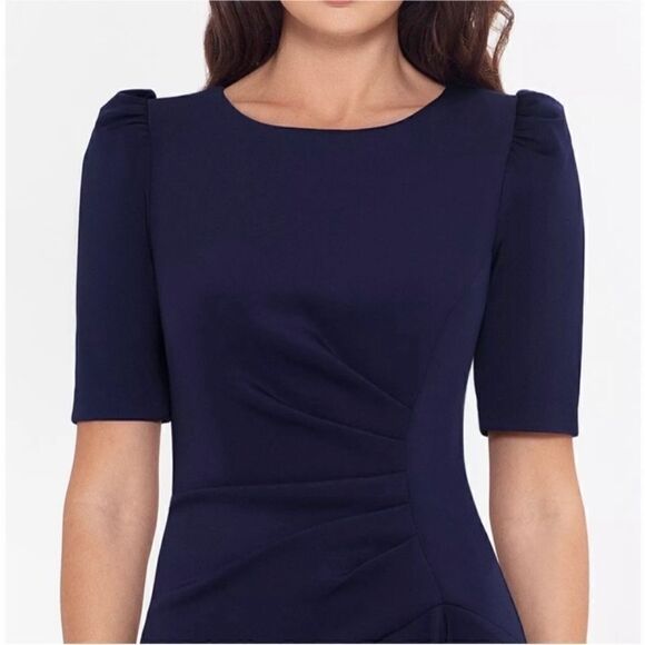 NWT XSCAPE Puff-Sleeve Gown - Picture 6 of 9